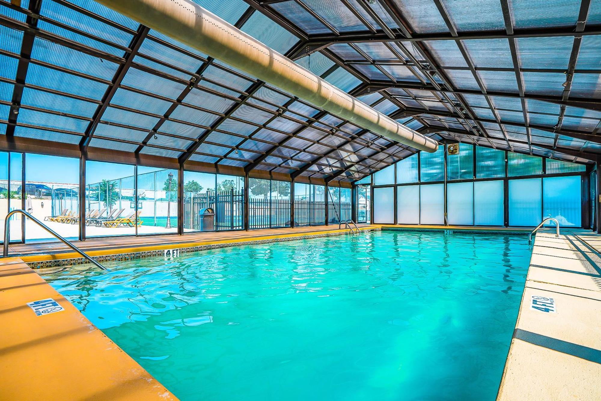 Lofty Retreat & Paradise Pointe Бренсон Номер фото