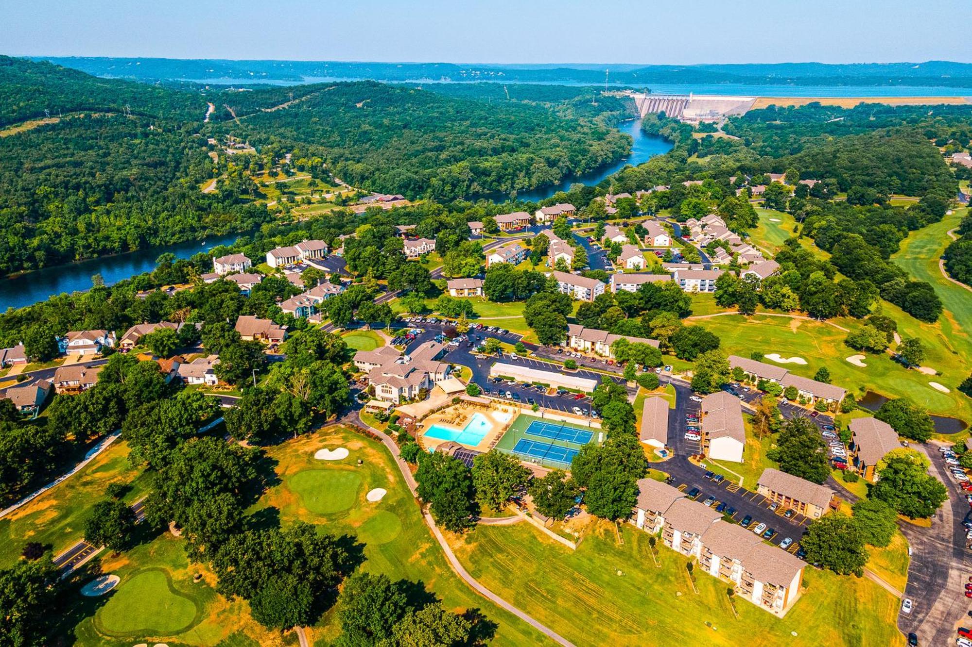 Lofty Retreat & Paradise Pointe Бренсон Номер фото